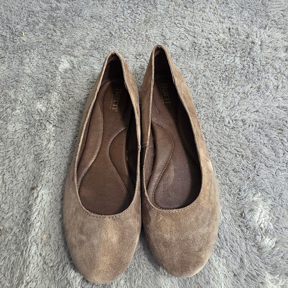 Born Shoes - Born Ballet Flats Taupe Suede Round Toe Comfort Slip On Womens 10M Excellent